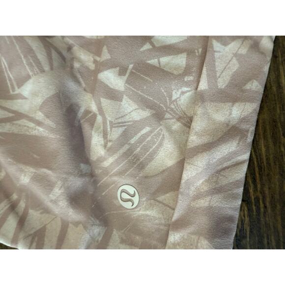 Lululemon Beige Palm Print Lined Shorts Size 12 - Picture 4 of 5